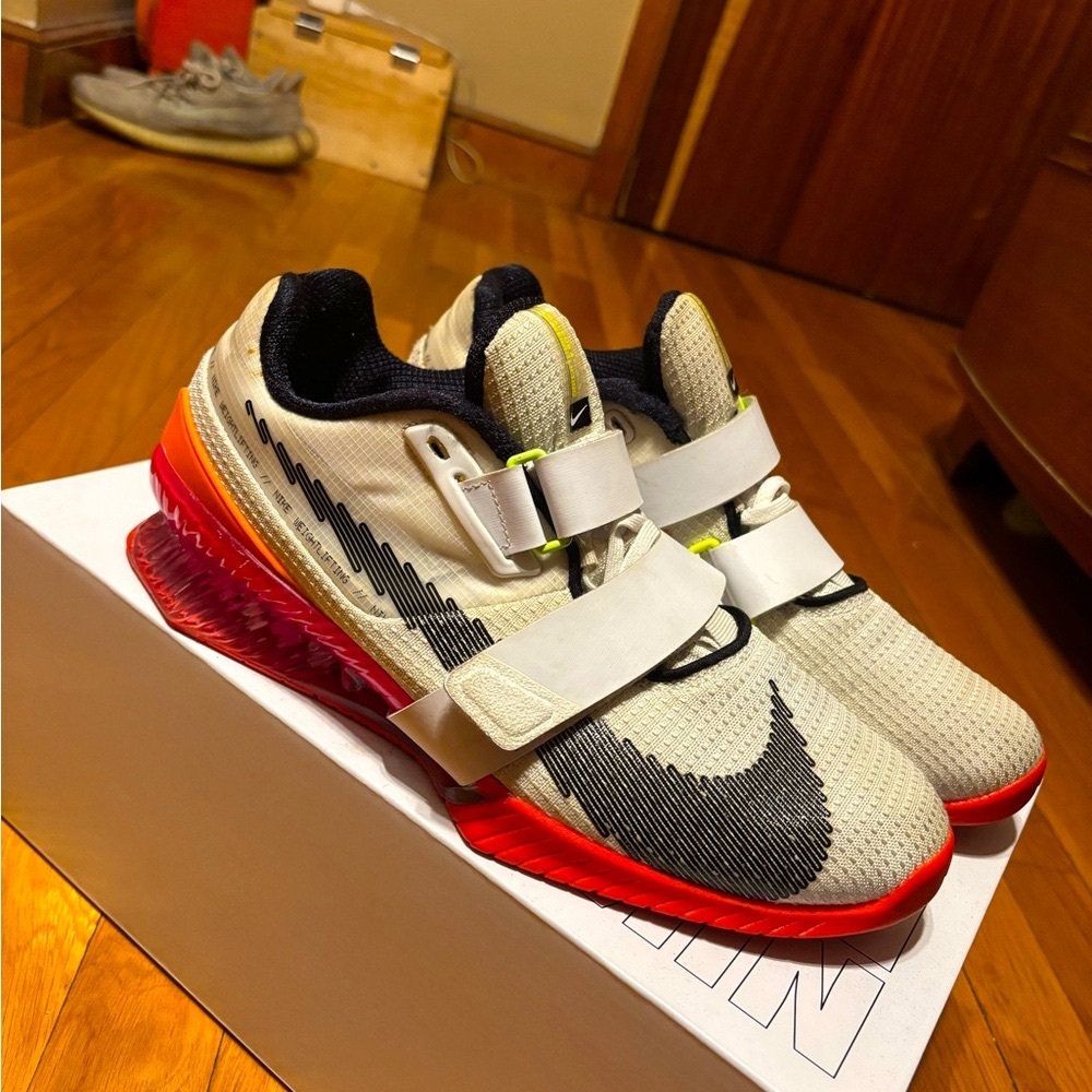 Nike romaleos 4 great condition 
Size 10